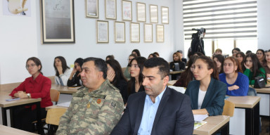 Jurnalistika fakültəsində qazi jurnalistlər ilə görüş keçirilib