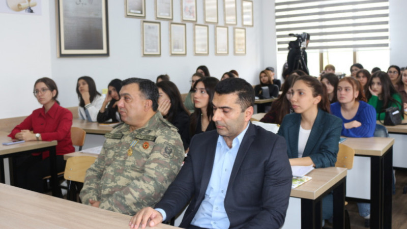 BDU-nun Jurnalistika fakültəsində qazi jurnalistlərlə görüş keçirilib