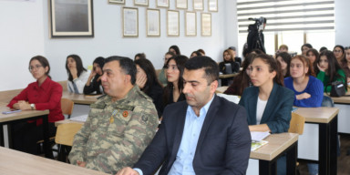 BDU-nun Jurnalistika fakültəsində qazi jurnalistlərlə görüş keçirilib