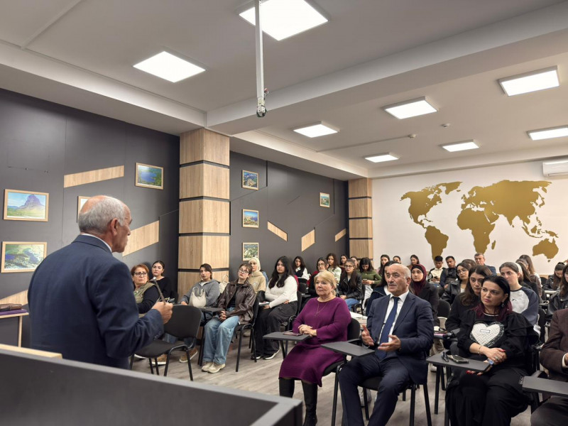 Coğrafiya fakültəsində "18 Oktyabr- Müstəqilliyin bərpası" mövzusunda seminar-tədbir keçirilib