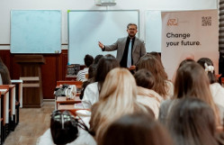 BDU tələbələri üçün “iOS proqramlaşdırma” mövzusunda infosessiya