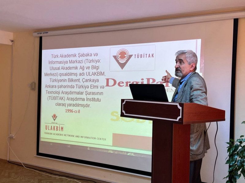 Məlumat bazaları haqqında elmi seminar