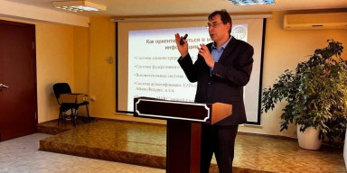 EBSCO şirkətinin nümayəndəsi fakültədə