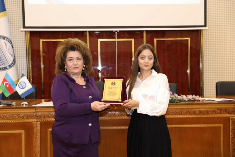 Abuzər Xələfov Mükafatı təqdim olunub