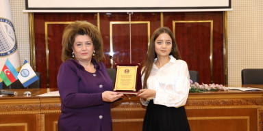 Abuzər Xələfov Mükafatı təqdim olunub