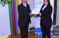 Türkiyəli professor bölmə iclasına sədrlik edib