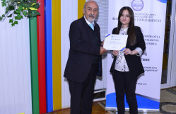 Türkiyəli professor bölmə iclasına sədrlik edib