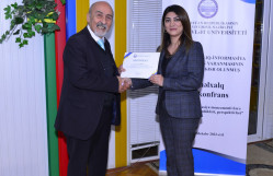 Türkiyəli professor bölmə iclasına sədrlik edib