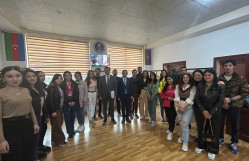 “Elektron media” mövzusunda mühazirə