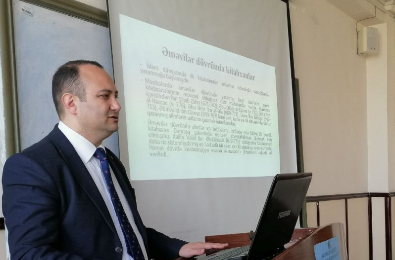 İlahiyyat İnstitutunun rektoru ustad dərsi keçib