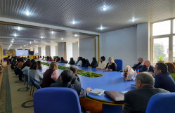 AŞIQ ƏLƏSGƏRƏ HƏSR OLUNMUŞ KİTABIN TƏQDİMATI KEÇİRİLİB