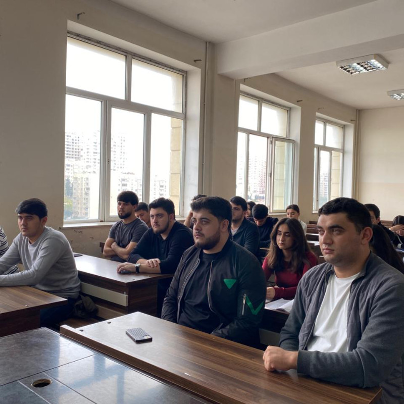 Bakı Dövlət Universitetinin Karyera və məzunlarla iş Mərkəzinin əməkdaşları tərəfindən 4-cü kurs tələbələri ilə görüş keçirilmişdir.