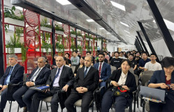 Delegation from Beijing University of Chemical Technology Visits BSU