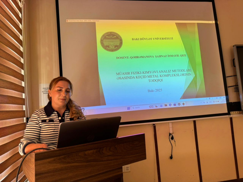 Fiziki və kolloid kimya kafedrasında elmi seminarı keçirildi