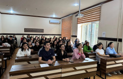 Fiziki və kolloid kimya kafedrasında elmi seminarı keçirildi