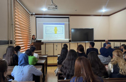 Fiziki və kolloid kimya kafedrasında elmi seminarı keçirildi