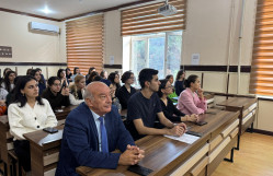 Fiziki və kolloid kimya kafedrasında elmi seminarı keçirildi