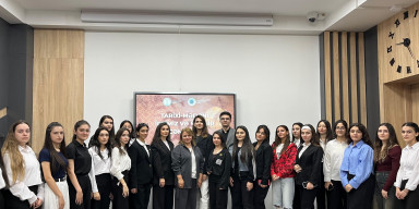 BDU-da elmi seminar: “Tarixi-mədəni irsimiz və müasir cəmiyyət”