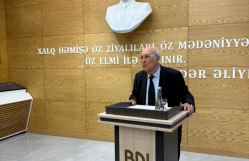 BDU-da “Ulu Öndər xatirələrdə” layihəsinin növbəti qonağı professor İzzət Rüstəmov olub