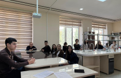 “Orta məktəb kimya dərslərində yaşıl kimya prinsiplərinin tətbiqi” mövzusunda elmi seminar keçirildi