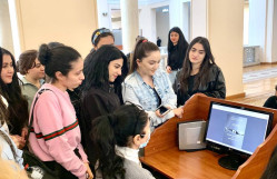 Tələbələr Milli Kitabxanada istehsalat təcrübəsində