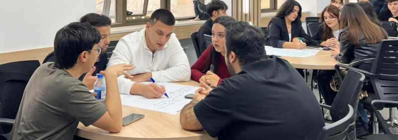 BDU-da təlim: “Karyera məsləhətləri”