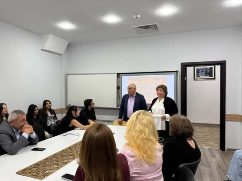 Azərbaycan radiosunun 100 illiyinə həsr olunmuş elmi seminar