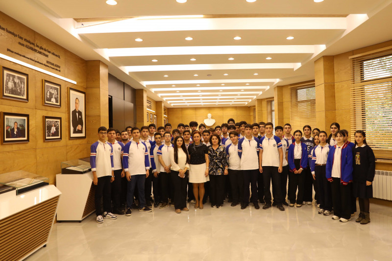 Fizika-riyaziyyat və informatika təmayüllü liseyin şagirdləri BDU-da