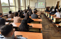 Müstəqilliyin Bərpası Gününə həsr edilmiş xüsusi dərs