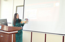 ABUZƏR XƏLƏFOVA HƏSR EDİLMİŞ TEC SEMİNARI