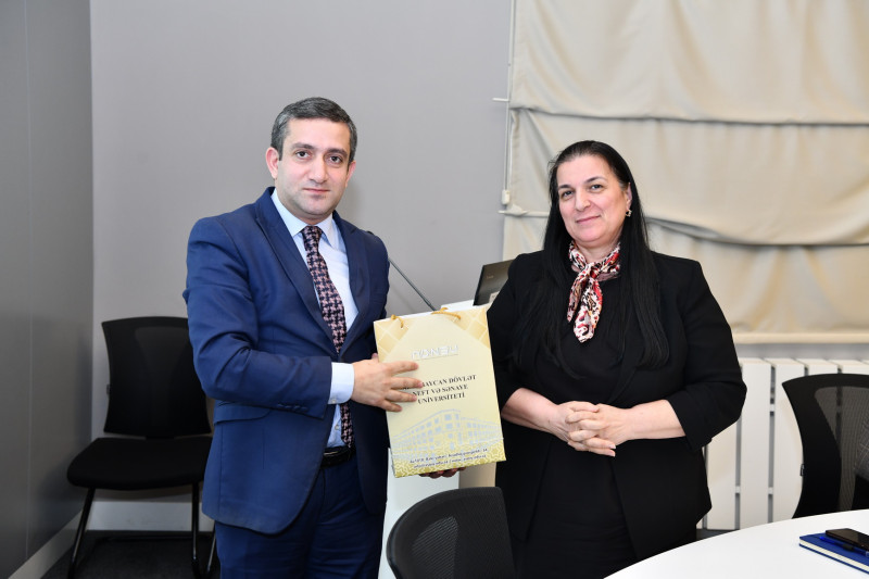 ADNSU-DA FAKÜLTƏNİN YUBİLEYİ QEYD EDİLİB