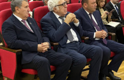 Xalq yazıçısı Anarın yubileyinə həsr olunmuş konfrans