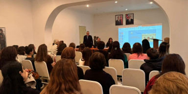 BDU Tibb Kitabxanası və Azərbaycan Təbabət Muzeyi ilə birgə “Tarixi Zəfərin 5 ili” adlı tədbir keçirib