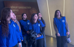 BDU könüllüləri Zəfər muzeyini ziyarət ediblər