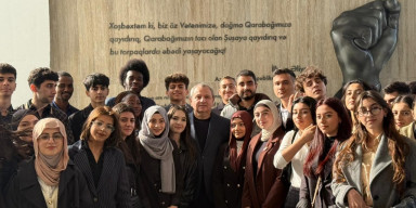 BDU kollektivi Zəfər muzeyini ziyarət edib