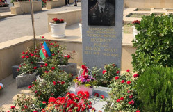 TƏLƏBƏLƏRİMİZ ŞƏHİDLƏR XİYABANINI ZİYARƏT EDİB