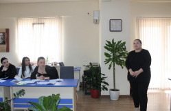 Tələbələrimizin təqdimatları nümayiş olunub