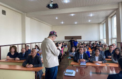 Kitabxanaçılıq-informasiya fakültəsində görüş