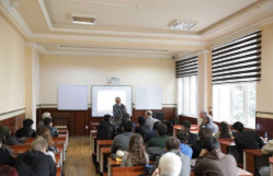 BDU məzunu, Kanadanın York Universitetinin professoru Yulduz Rəhimovun ustad dərsi