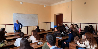 BDU tələbələri üçün “Müsahibəyə hazırlıq” mövzusunda təlim