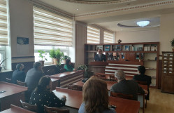 NİZAMİ MÖVZUSUNDA ELMİ SEMİNAR