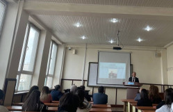 PREZİDENT KİTABXANASININ DİREKTORUNUN USTAD DƏRSİ