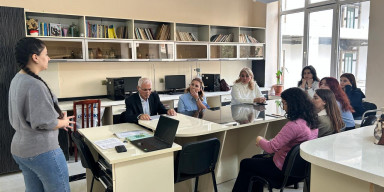 Fiziki və kolloid kimya kafedrasında elmi seminar keçirildi