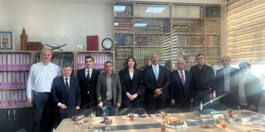 Şeyx Haməd Mükafatı Fondunun icraçı direktoru Ləbib Nəhhas və Zeki Şahin Ərəb filologiyası kafedrasının qonağı olub