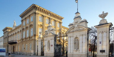 BDU-nun dekanı Polşada Türkoloji tədqiqatlar üzrə beynəlxalq konfransda məruzə edib