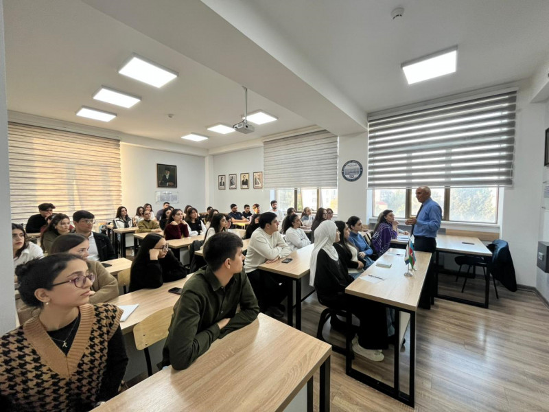 Türkiyənin Ərciyəz Universitetinin professoru BDU-nun SABAH qruplarının tələbələrinə ustad dərsi keçib