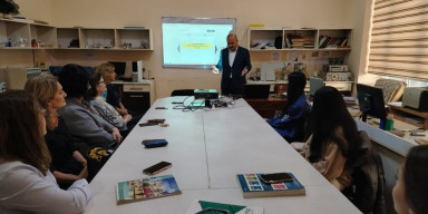 Elmi seminarda nüvə maqnit rezonansı barədə danışılıb