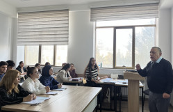 SƏNƏD MENECMENTİ KAFEDRASINDA AÇIQ DƏRS