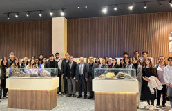 TƏLƏBƏLƏRİMİZ FAYDALI QAZINTILAR MUZEYİNDƏ