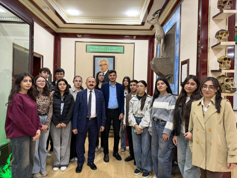 TƏLƏBƏLƏRİMİZ TƏKAMÜL MUZEYİNDƏ